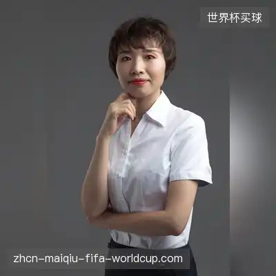 杨露建